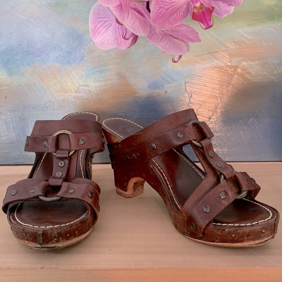 Frye sandals size 6.5 - Picture 1 of 9